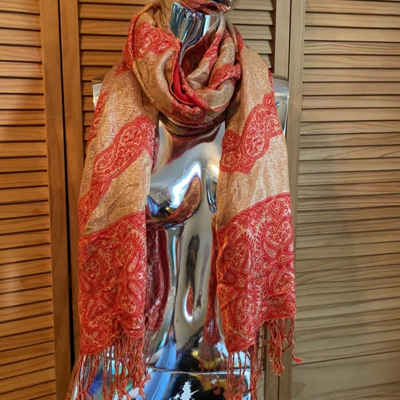 Vintage, Rossini Red Scarf W/ embroidery like decals - Picture 4 of 7